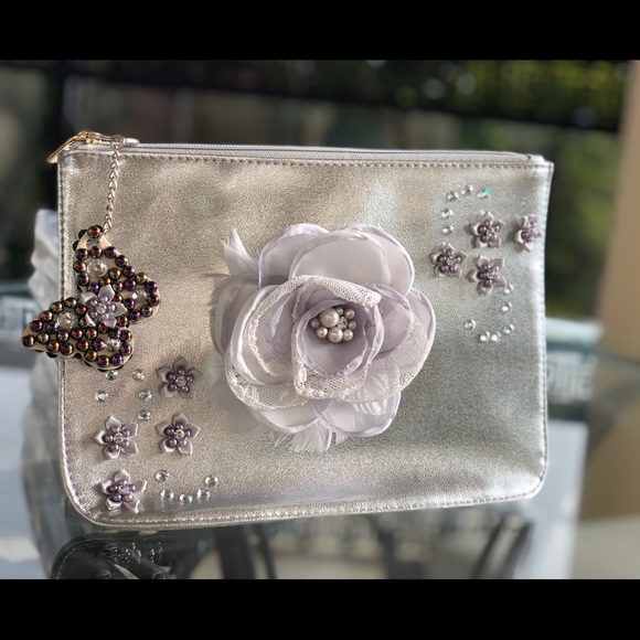 Silver Purse - Picture 4 of 5